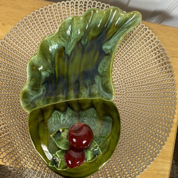 Wade of California Pottery USA apple serving dish lidded. 14” long. Green - Picture 5 of 8